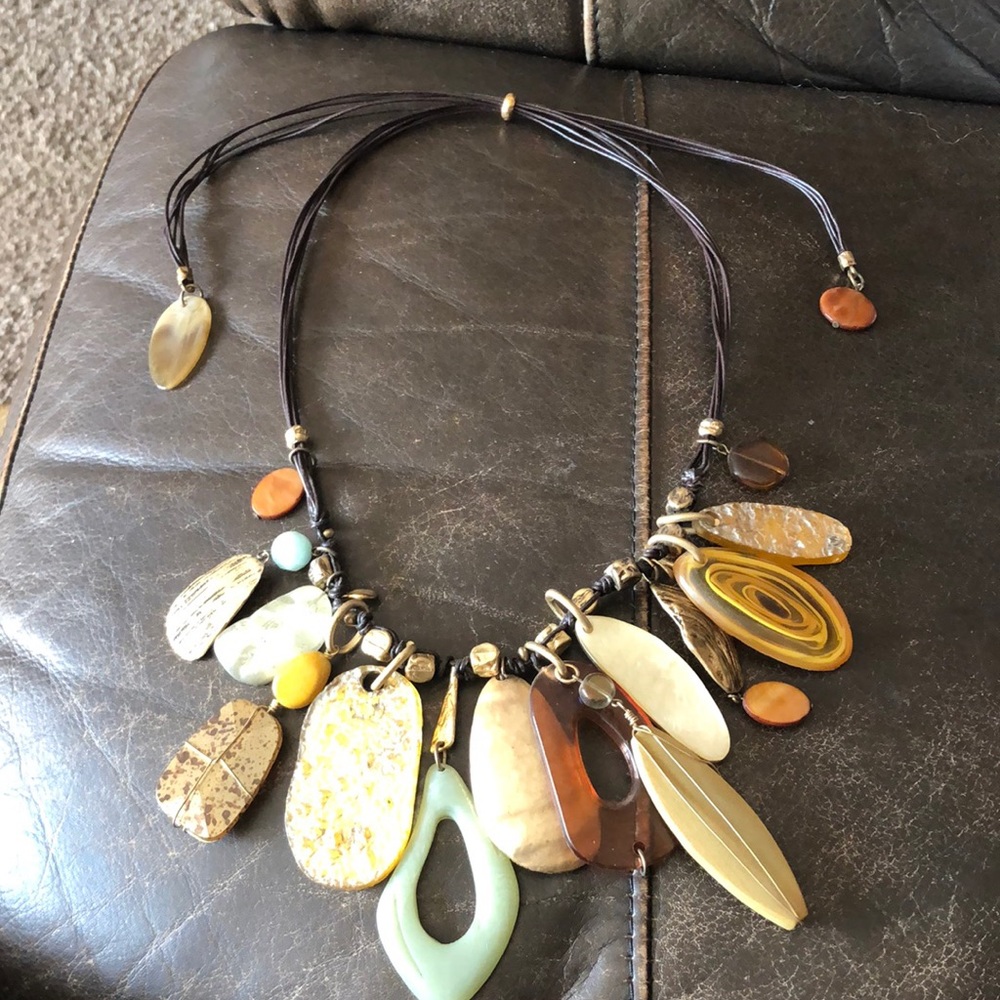 Chico’s beautiful adjustable necklace
